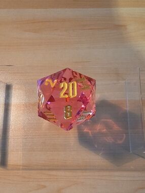 Acrylic Rose Red & Gold D20 Decorative Dice For Dungeons & Dragons